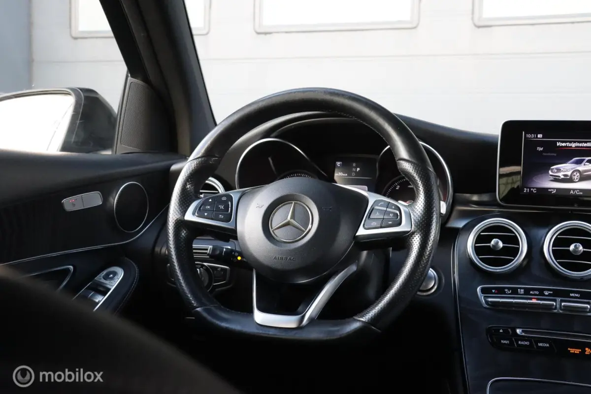 220 d 4MATIC|AMG|PANO|Night pakket|Keyless|LED