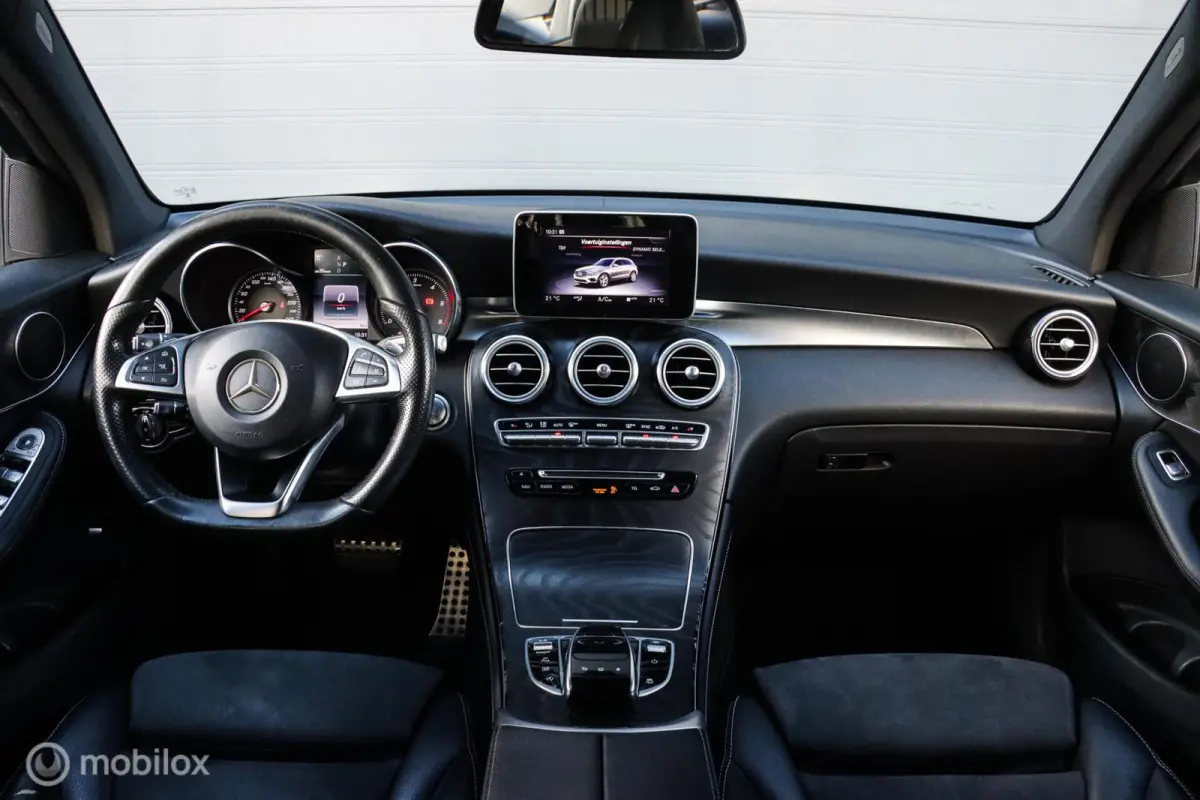 220 d 4MATIC|AMG|PANO|Night pakket|Keyless|LED