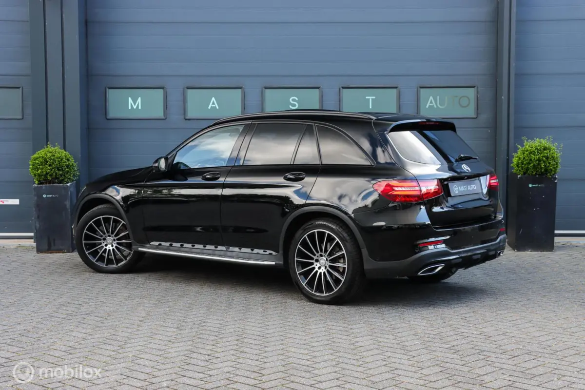220 d 4MATIC|AMG|PANO|Night pakket|Keyless|LED