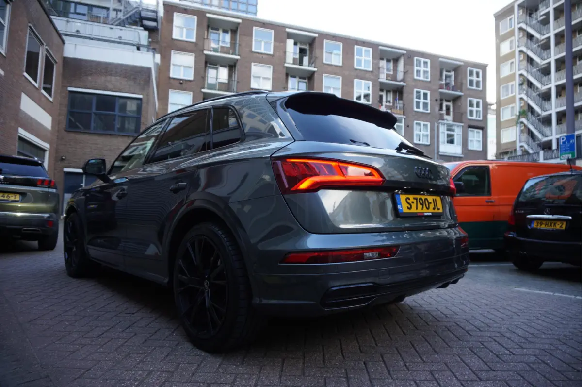 2.0 TFSI Quattro Sport S-Line | Luchtvering | Pano | HUD | B&O | Sfeer | Apple | Adaptive | 21inch | Designo Lederen interieur | Standkachel