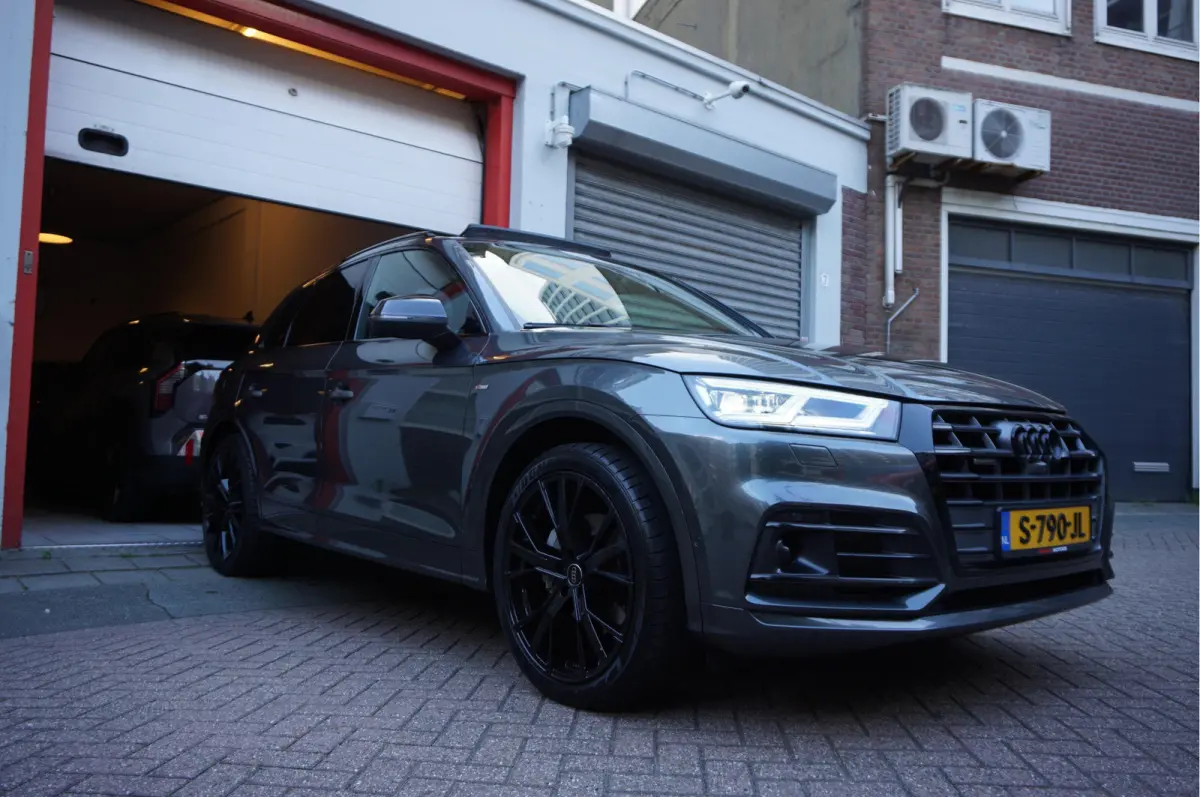 2.0 TFSI Quattro Sport S-Line | Luchtvering | Pano | HUD | B&O | Sfeer | Apple | Adaptive | 21inch | Designo Lederen interieur | Standkachel