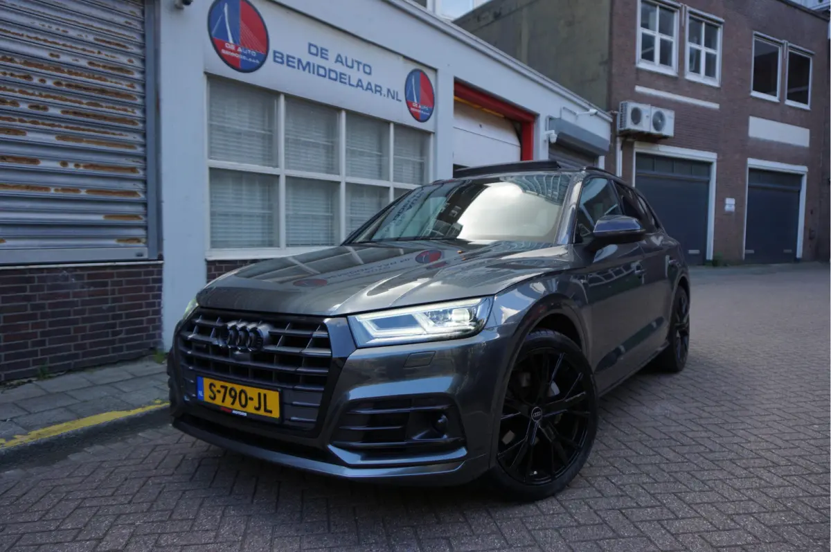 2.0 TFSI Quattro Sport S-Line | Luchtvering | Pano | HUD | B&O | Sfeer | Apple | Adaptive | 21inch | Designo Lederen interieur | Standkachel