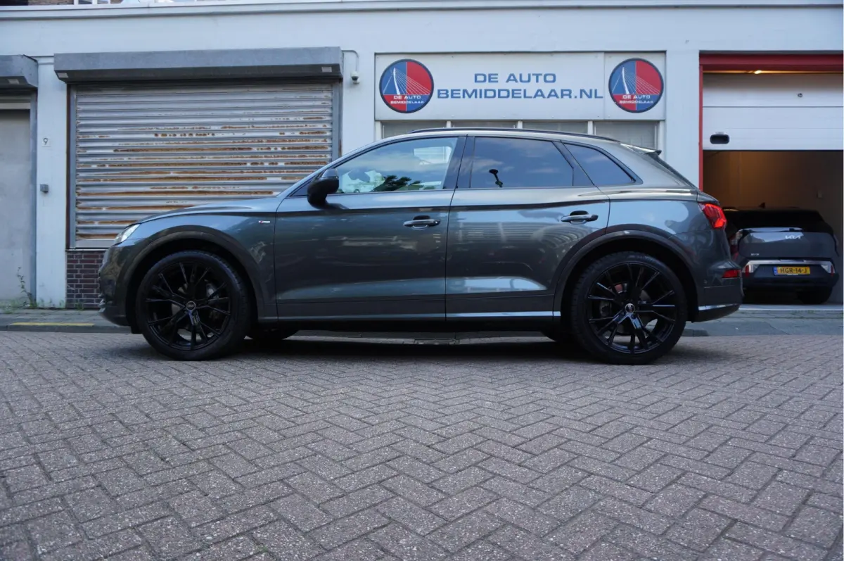 2.0 TFSI Quattro Sport S-Line | Luchtvering | Pano | HUD | B&O | Sfeer | Apple | Adaptive | 21inch | Designo Lederen interieur | Standkachel