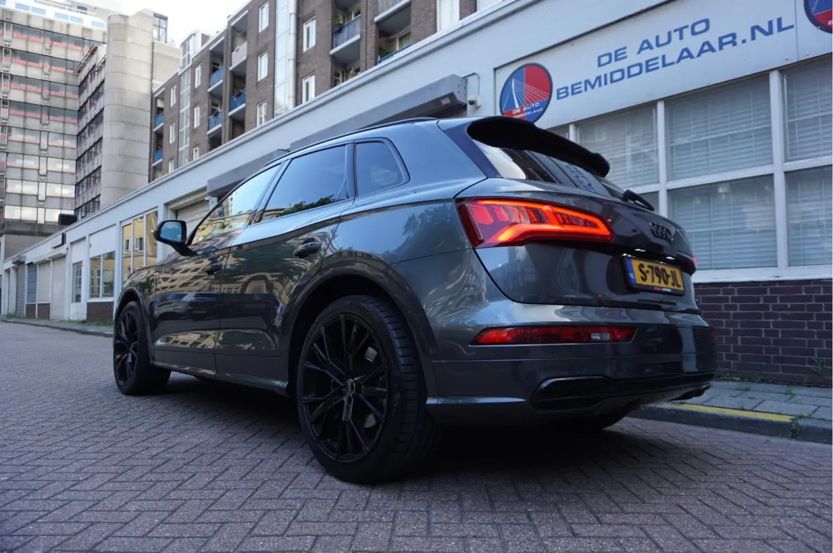 2.0 TFSI Quattro Sport S-Line | Luchtvering | Pano | HUD | B&O | Sfeer | Apple | Adaptive | 21inch | Designo Lederen interieur | Standkachel