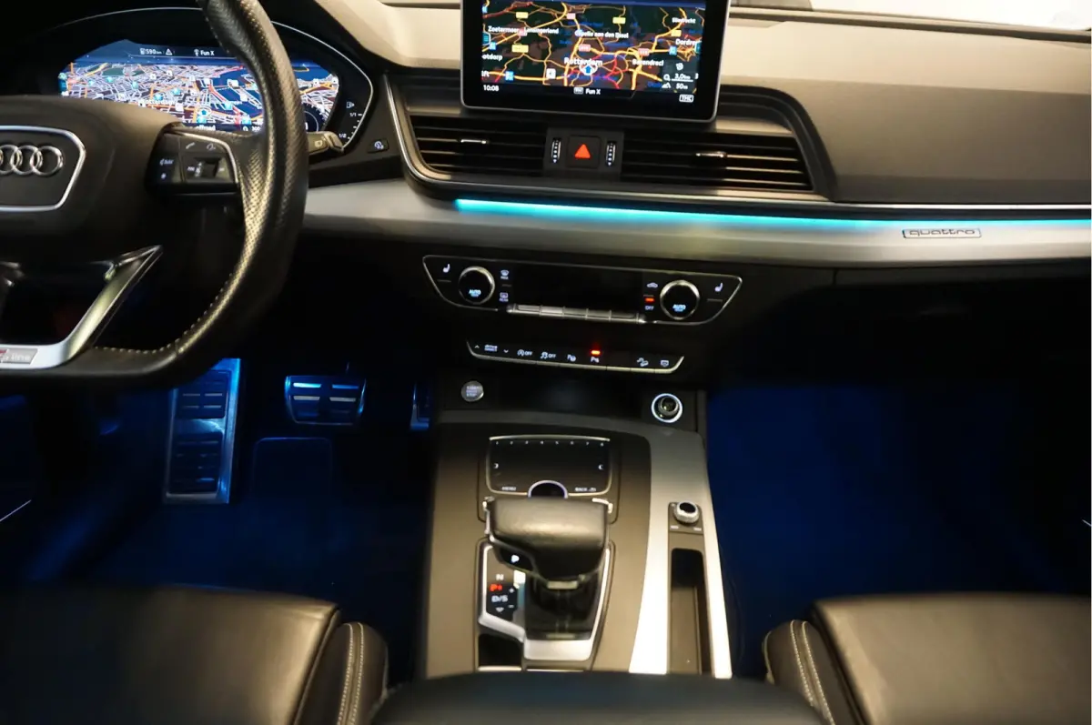 2.0 TFSI Quattro Sport S-Line | Luchtvering | Pano | HUD | B&O | Sfeer | Apple | Adaptive | 21inch | Designo Lederen interieur | Standkachel