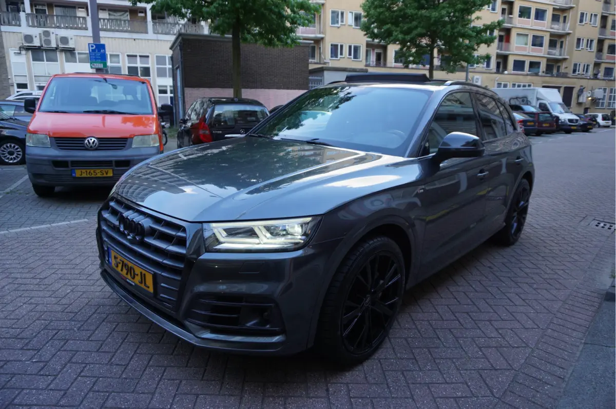 2.0 TFSI Quattro Sport S-Line | Luchtvering | Pano | HUD | B&O | Sfeer | Apple | Adaptive | 21inch | Designo Lederen interieur | Standkachel