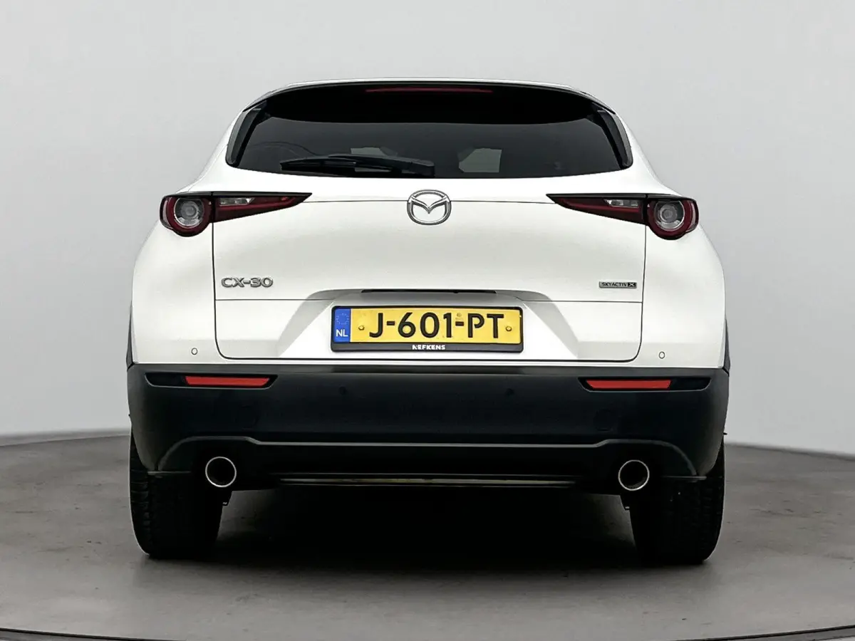 180pk Hybrid Automaat Luxury | 1ste eigenaar | LEER | Camera | Dodehoekdetectie | Stuur/stoelverwarming |
