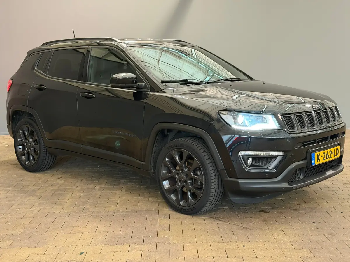 1.3T S Trekhaak | Leer | Camera | Climate | Elek. Stoel | Elek. Achterklep | LED | Achteruitrijcamera | Airco (automatisch) | Apple Carplay/Android Auto|telefoonintegratie premium