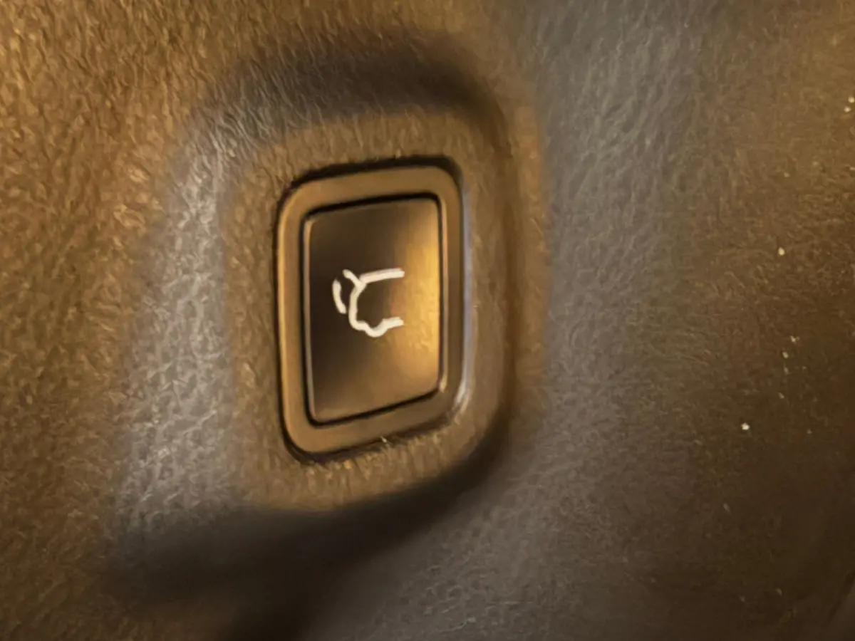 1.3T S Trekhaak | Leer | Camera | Climate | Elek. Stoel | Elek. Achterklep | LED | Achteruitrijcamera | Airco (automatisch) | Apple Carplay/Android Auto|telefoonintegratie premium