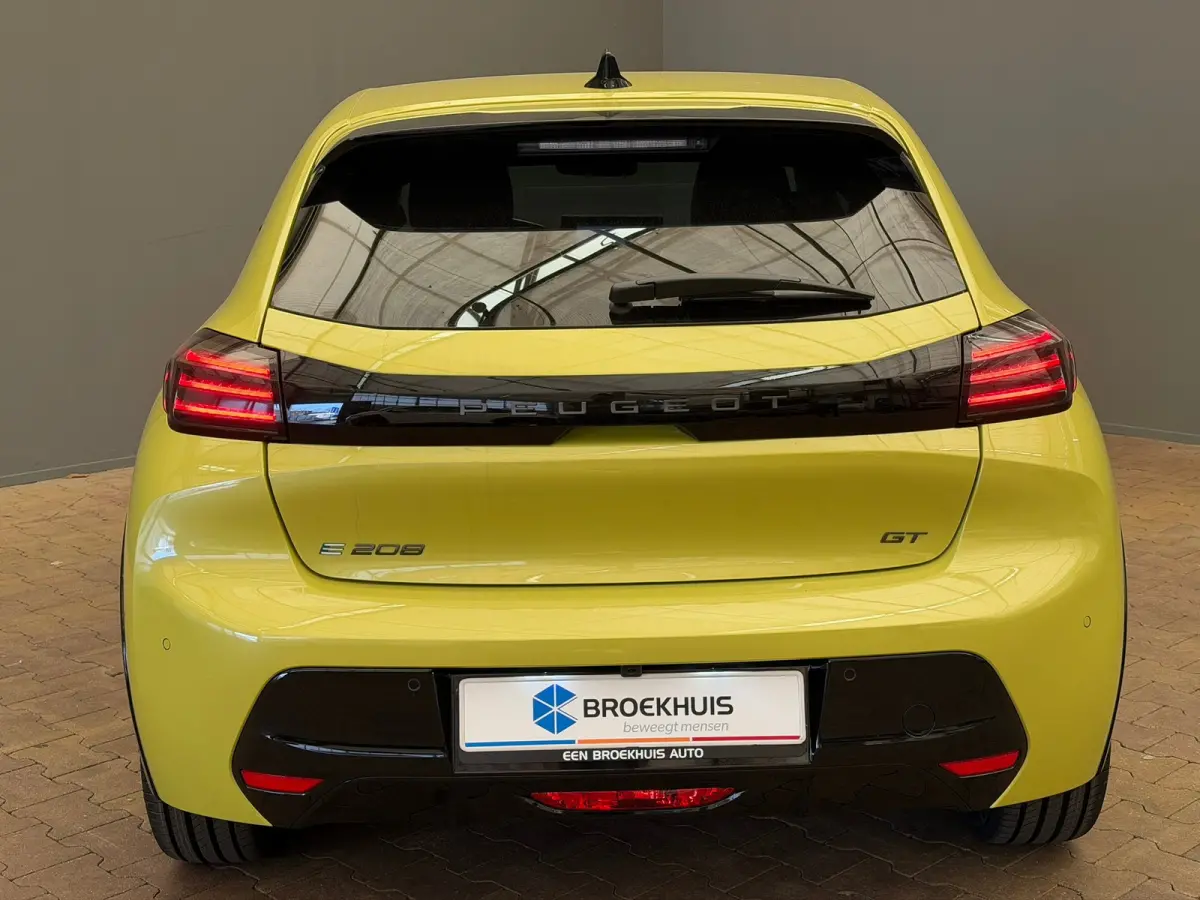 GT | Adaptieve cruise control met Stop&Go functie | Elektrische parkeerrem | Elektrische parkeerrem