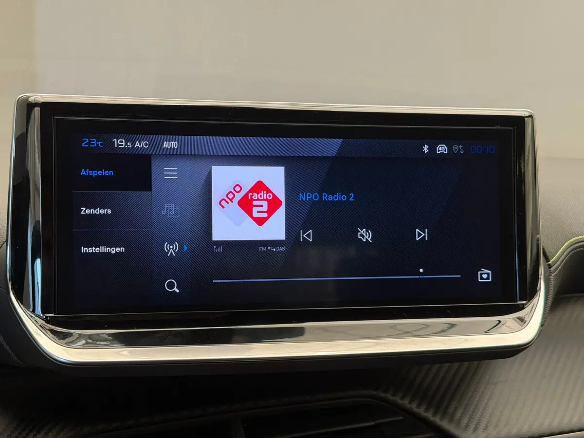 GT | Adaptieve cruise control met Stop&Go functie | Elektrische parkeerrem | Elektrische parkeerrem