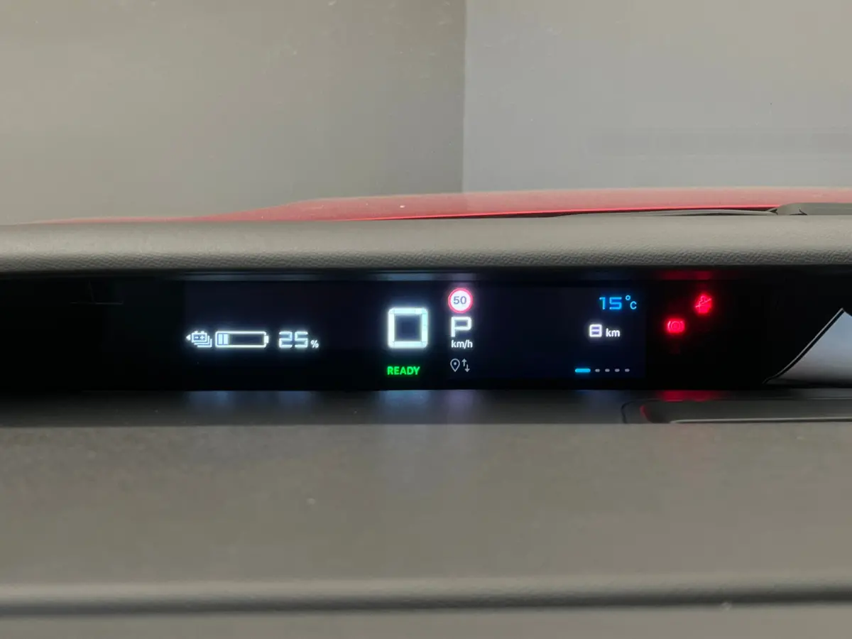 Business | Boordlader 11kW - 3 fasen | Dagrijverlichting | Draadloze telefoonlader