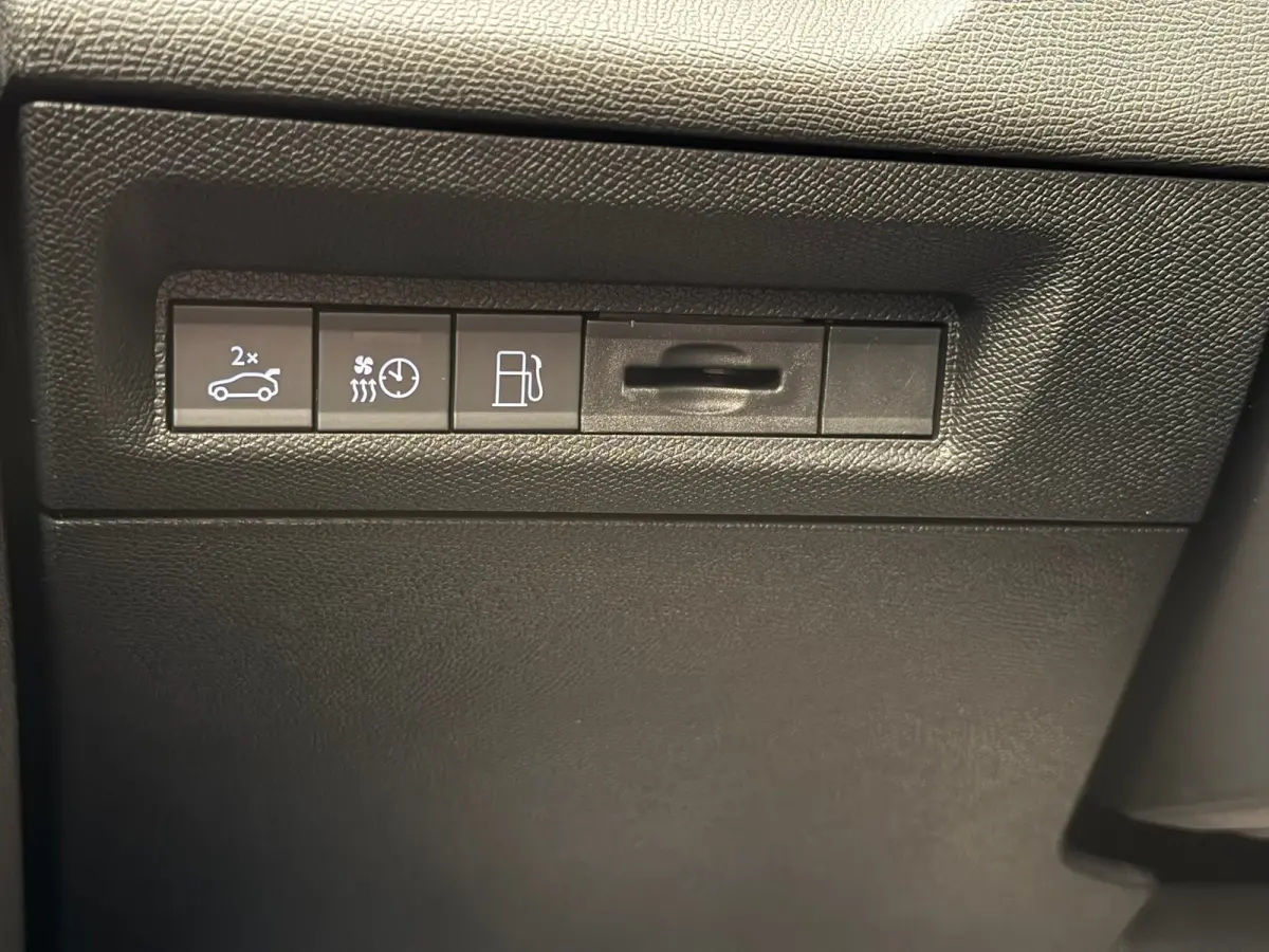 1.6 Plug-in Hybrid 195 GT | 7,4 kW lader | Apple Carplay/Android Auto|telefoonintegratie premium | Buitenspiegels elektrisch inklapbaar