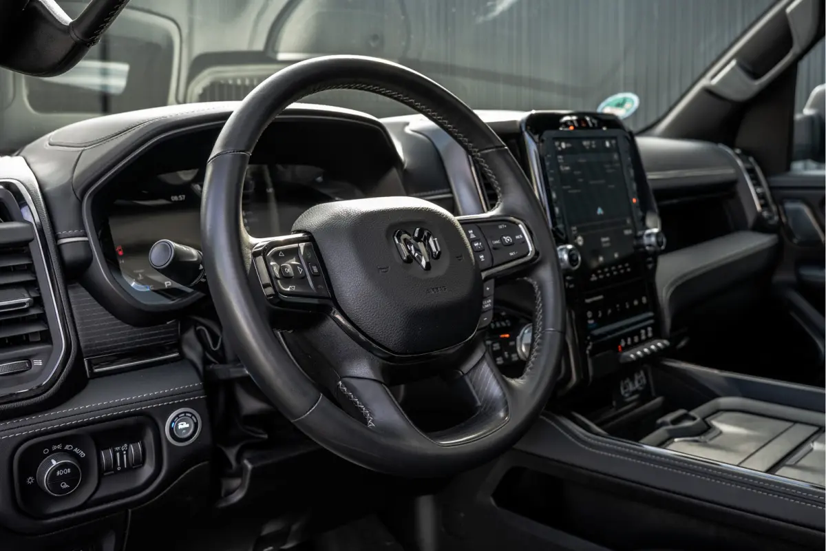 1500 LIMITED 5.7L V8 | 1e Eigenaar | Head up | Luchtvering | Rambox | Split Tailgate | Pano | Harman / Kardon