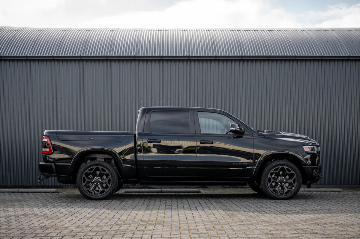 1500 LIMITED 5.7L V8 | 1e Eigenaar | Head up | Luchtvering | Rambox | Split Tailgate | Pano | Harman / Kardon