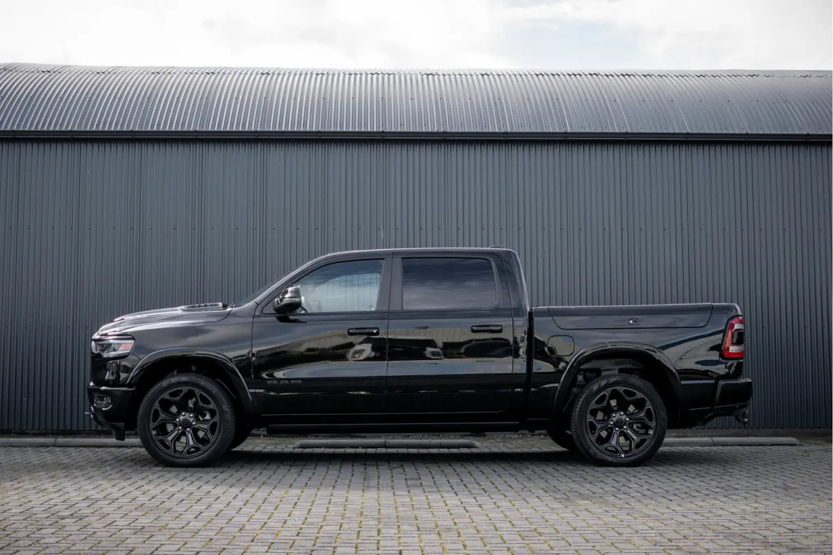 1500 LIMITED 5.7L V8 | 1e Eigenaar | Head up | Luchtvering | Rambox | Split Tailgate | Pano | Harman / Kardon