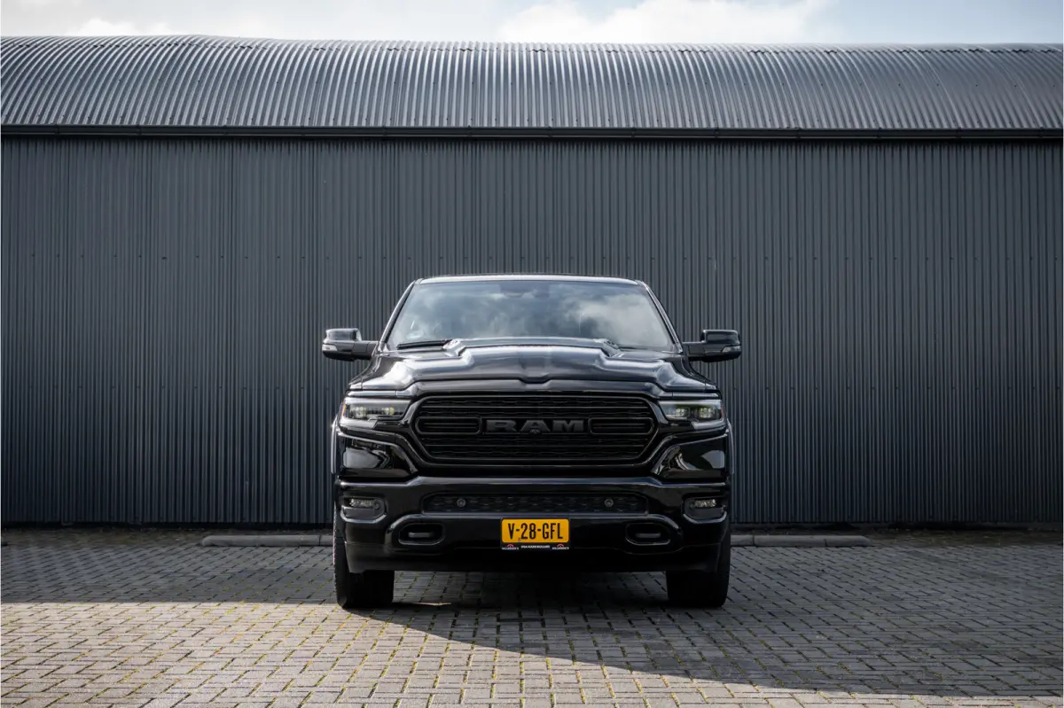 1500 LIMITED 5.7L V8 | 1e Eigenaar | Head up | Luchtvering | Rambox | Split Tailgate | Pano | Harman / Kardon