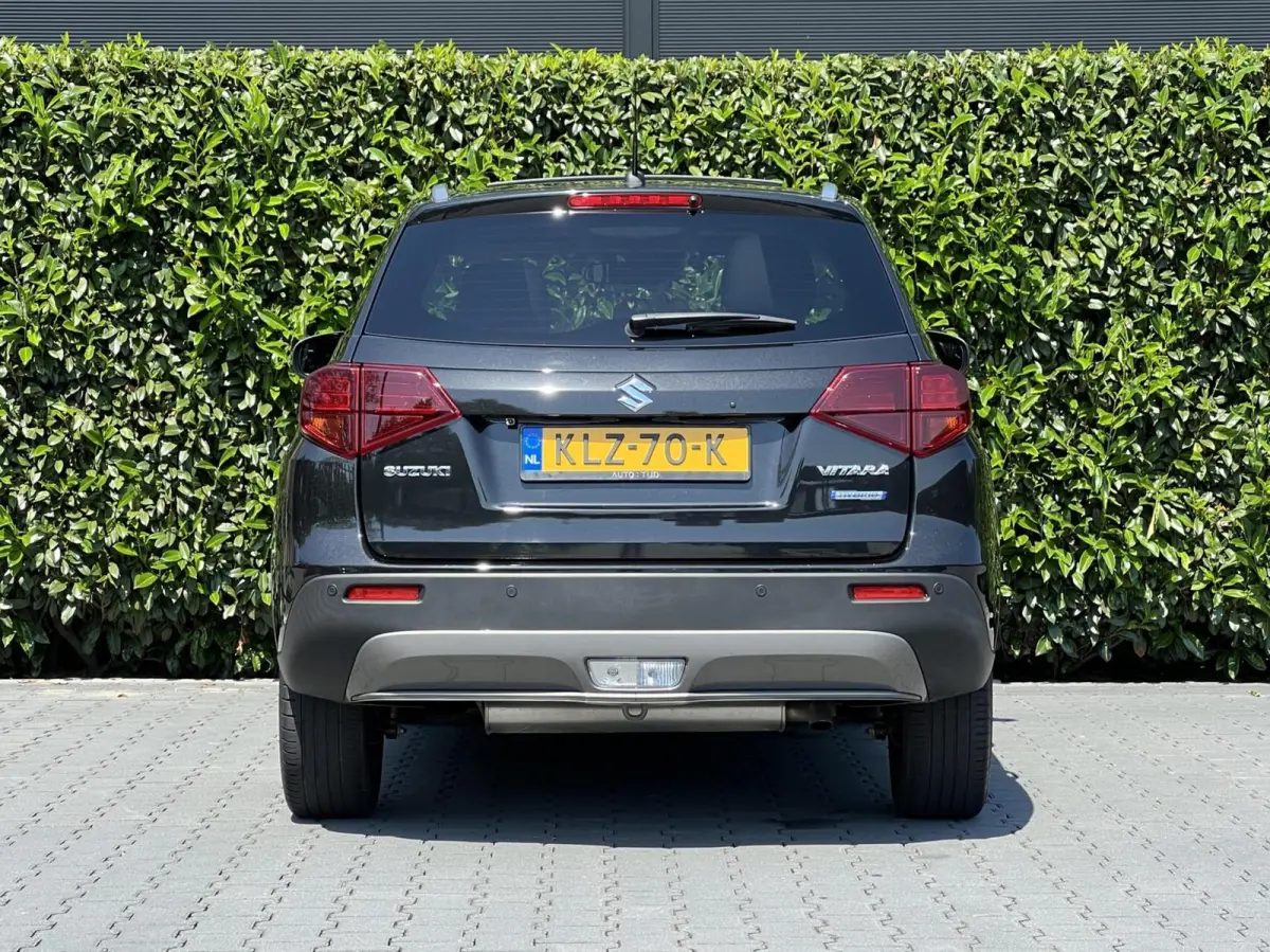 1.4 Boosterjet Style Smart Hybrid, FACELIFT, PANORAMADAK, LEDER/ALCANTARA, CAMERA, NAVIGATIE, ADAPT CRUISE CONTROL, CLIMATE CONTROL, STOELVERWARMING, DAB, LED, LICHTMETAAL 17"