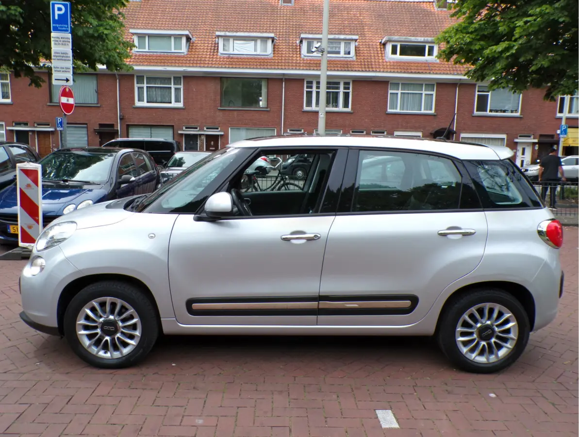 0.9 TwinAir Lounge van 1e eigenaar panorama dak n.a.p