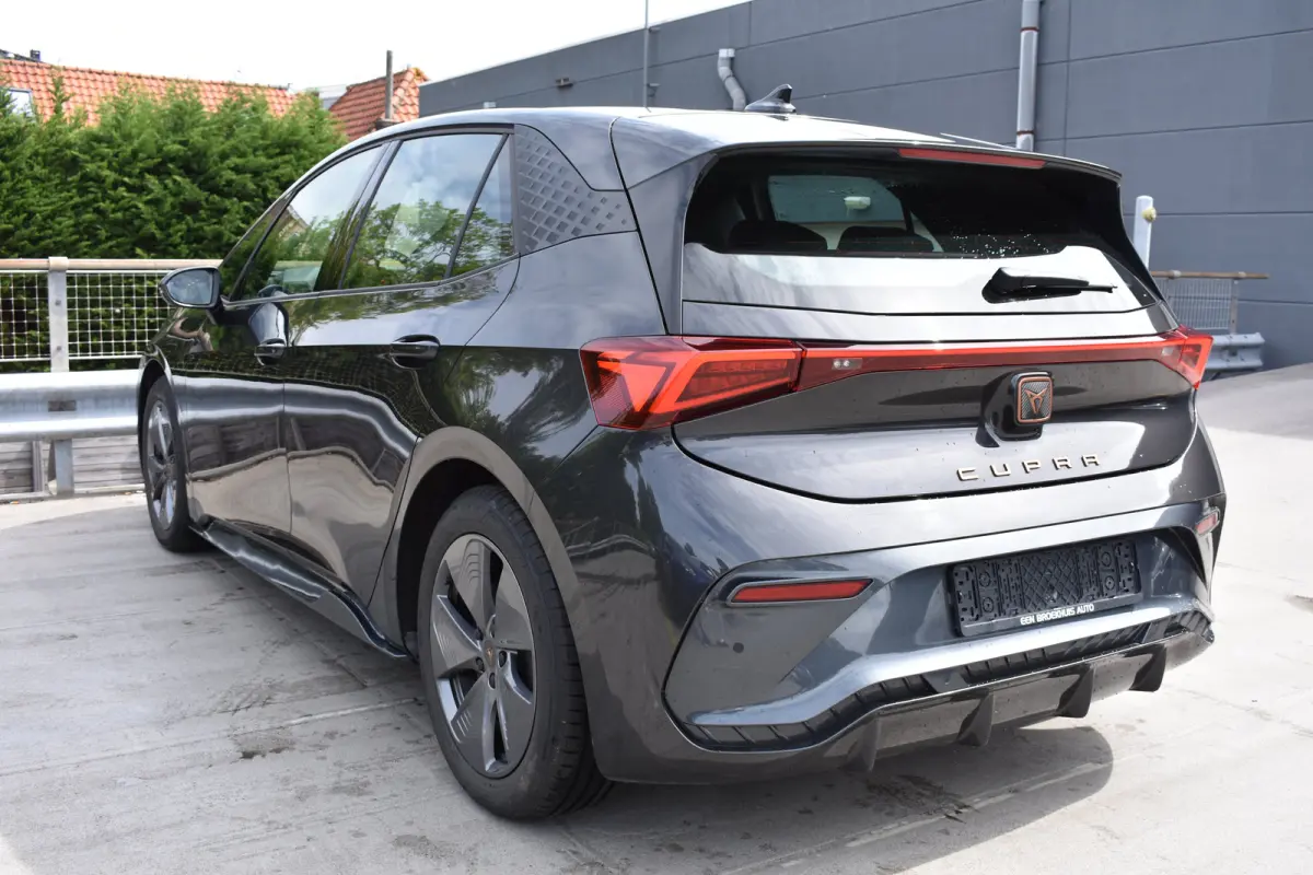 Impulse 62KWH | ACC | Apple Carplay & Android Auto | Cupra Connect | Climate Control | Sportonderstel!