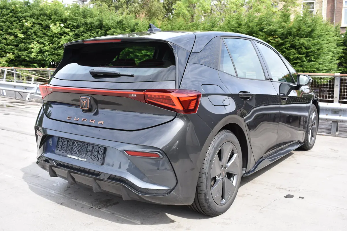 Impulse 62KWH | ACC | Apple Carplay & Android Auto | Cupra Connect | Climate Control | Sportonderstel!