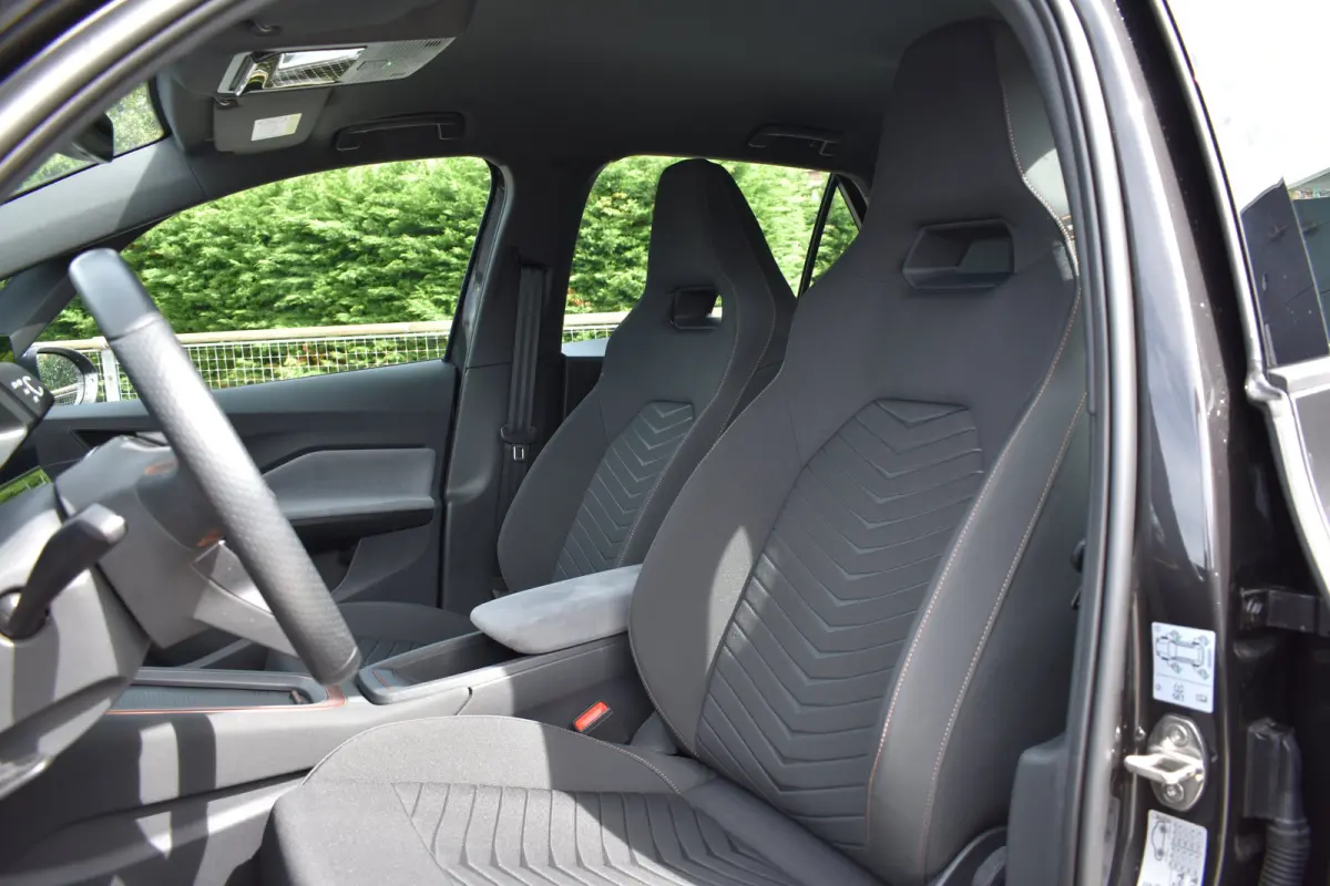 Impulse 62KWH | ACC | Apple Carplay & Android Auto | Cupra Connect | Climate Control | Sportonderstel!