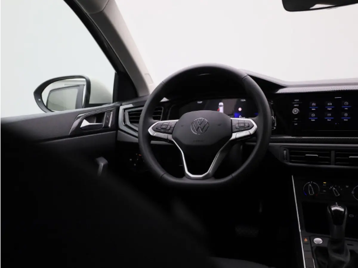 1.0 TSI Life Edition 116 PK | Automaat | Apple Carplay draadloos | Parkeersensoren | Camera | 17" Lichtmetalen velgen | LED koplampen | Android Auto draadloos | Keyless access | Ruiten getin