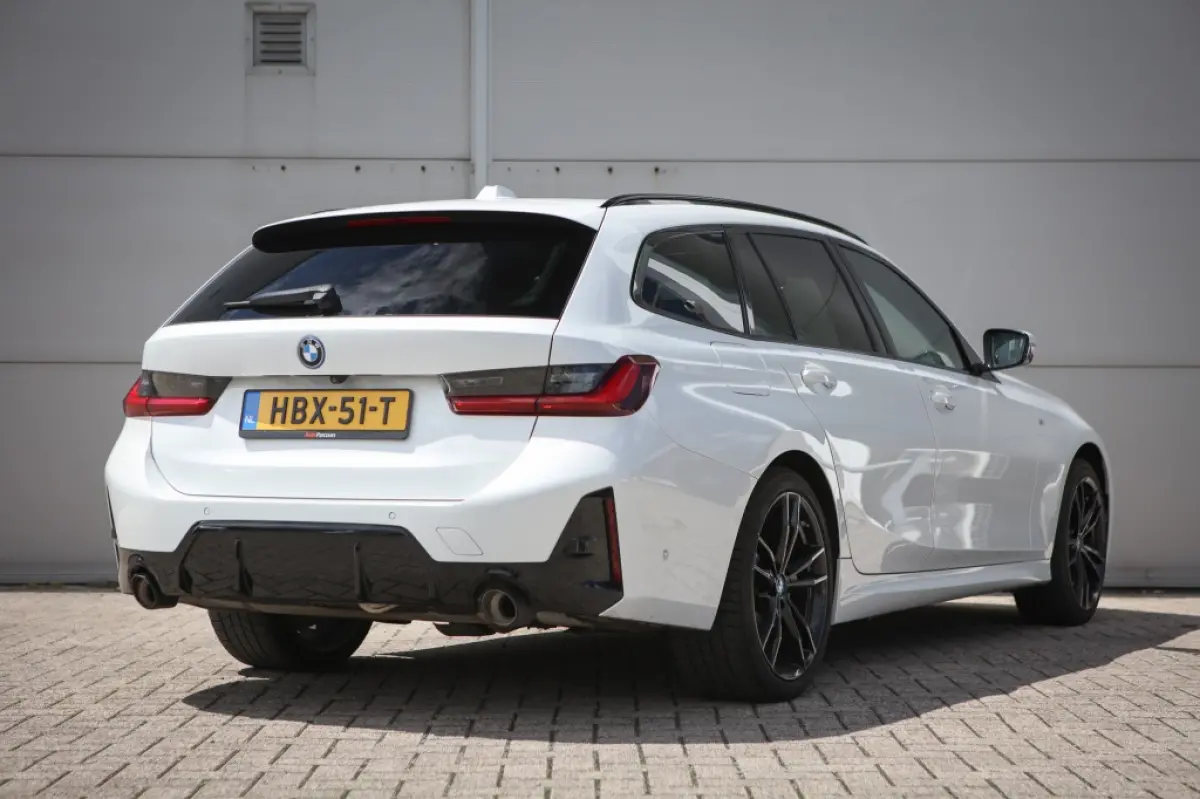 330e M Sport | PANO | HUD | ACC | HARMAN KARDON | CARPLAY | CAMERA