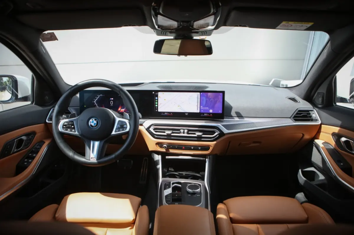 330e M Sport | PANO | HUD | ACC | HARMAN KARDON | CARPLAY | CAMERA