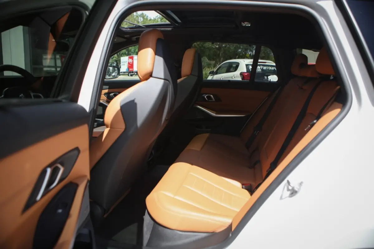 330e M Sport | PANO | HUD | ACC | HARMAN KARDON | CARPLAY | CAMERA