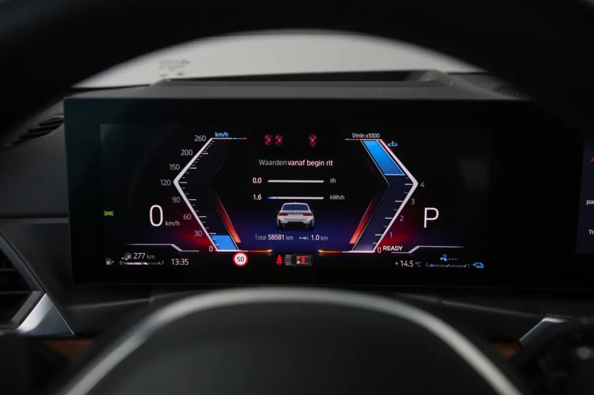 330e M Sport | PANO | HUD | ACC | HARMAN KARDON | CARPLAY | CAMERA