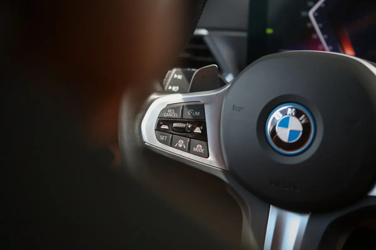 330e M Sport | PANO | HUD | ACC | HARMAN KARDON | CARPLAY | CAMERA
