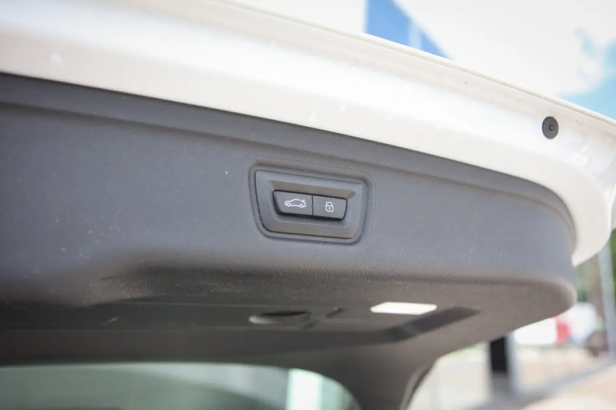 330e M Sport | PANO | HUD | ACC | HARMAN KARDON | CARPLAY | CAMERA