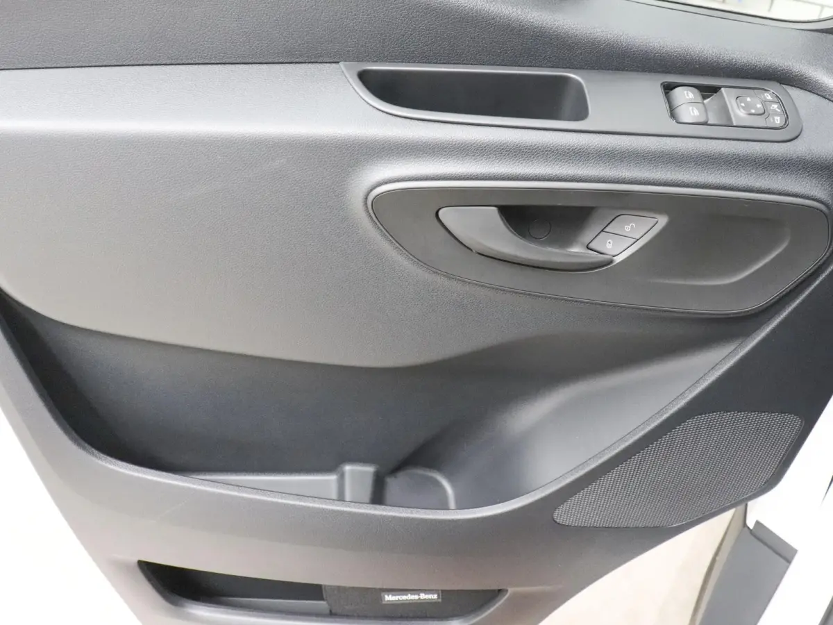 315 CDI Automaat L2H2 PRO Airco MBUX Navigatie Adaptive Cruise Control Leder PDC VA + Camera Trekhaak 3500kg Comfortstoel