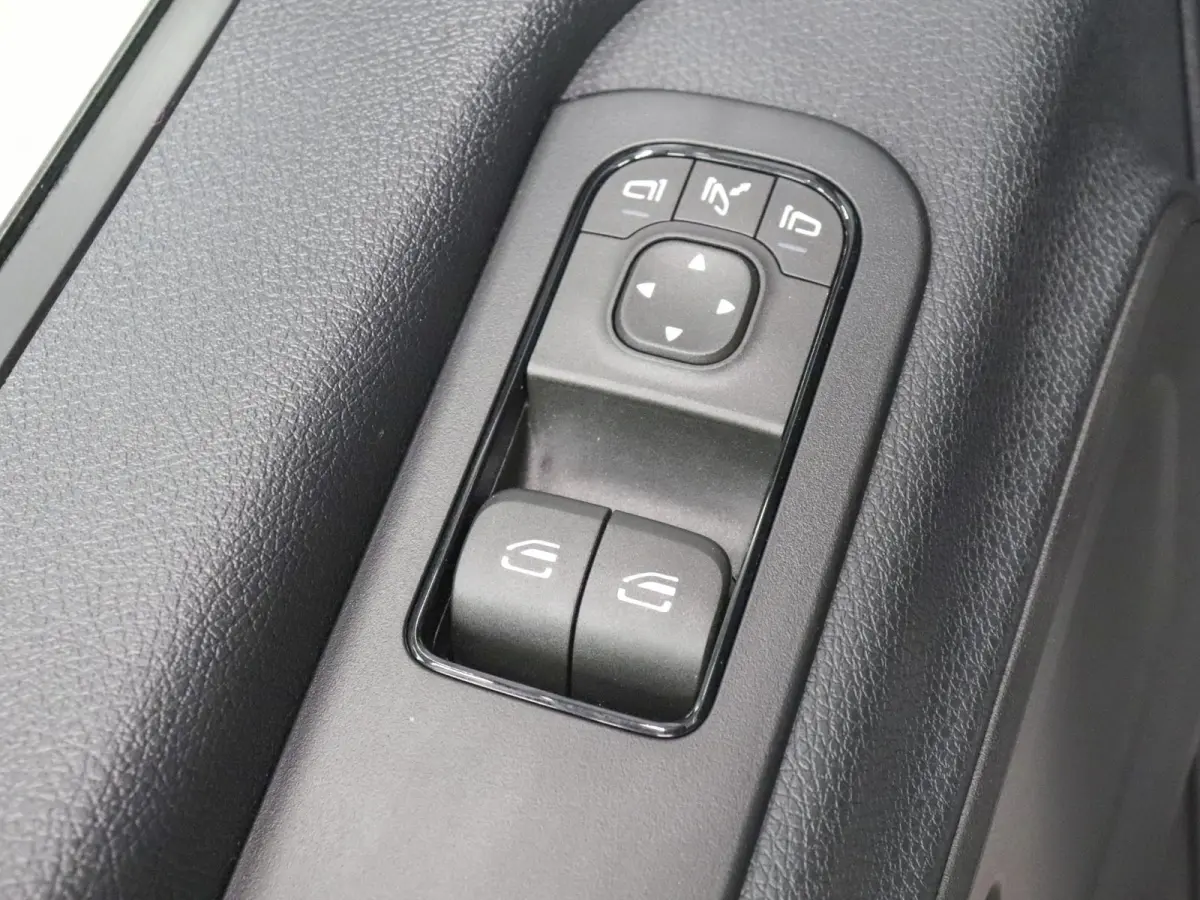 315 CDI Automaat L2H2 PRO Airco MBUX Navigatie Adaptive Cruise Control Leder PDC VA + Camera Trekhaak 3500kg Comfortstoel