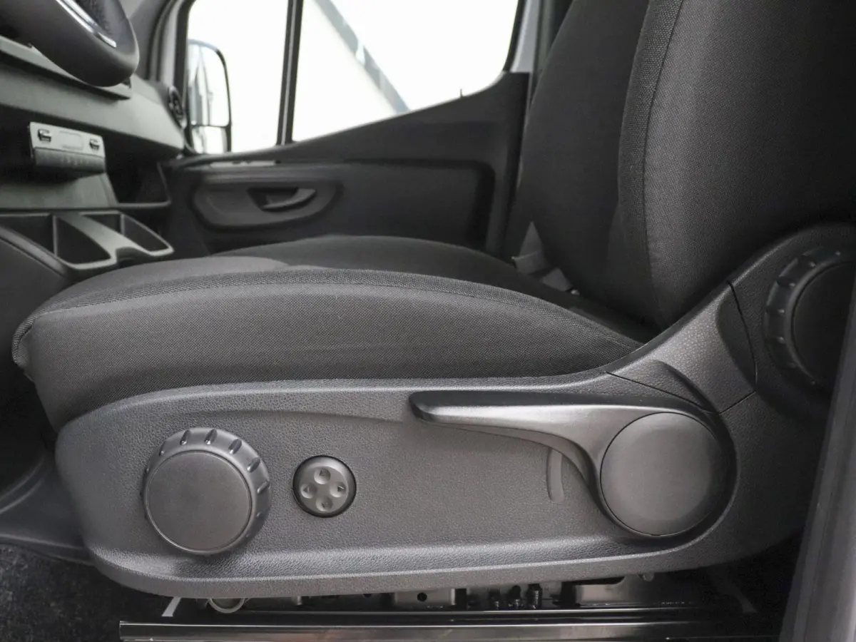 315 CDI Automaat L2H2 PRO Airco MBUX Navigatie Adaptive Cruise Control Leder PDC VA + Camera Trekhaak 3500kg Comfortstoel