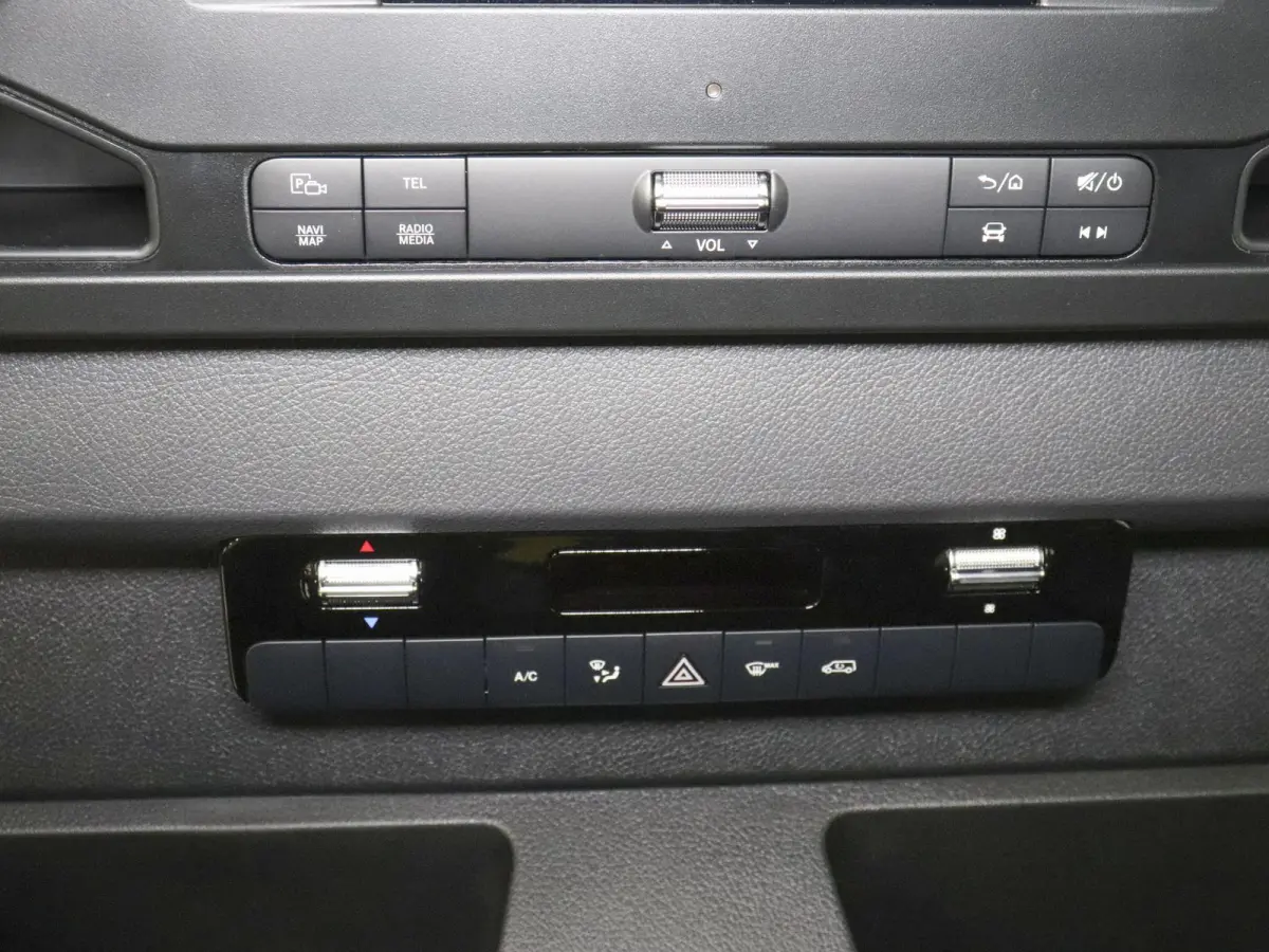 315 CDI Automaat L2H2 PRO Airco MBUX Navigatie Adaptive Cruise Control Leder PDC VA + Camera Trekhaak 3500kg Comfortstoel