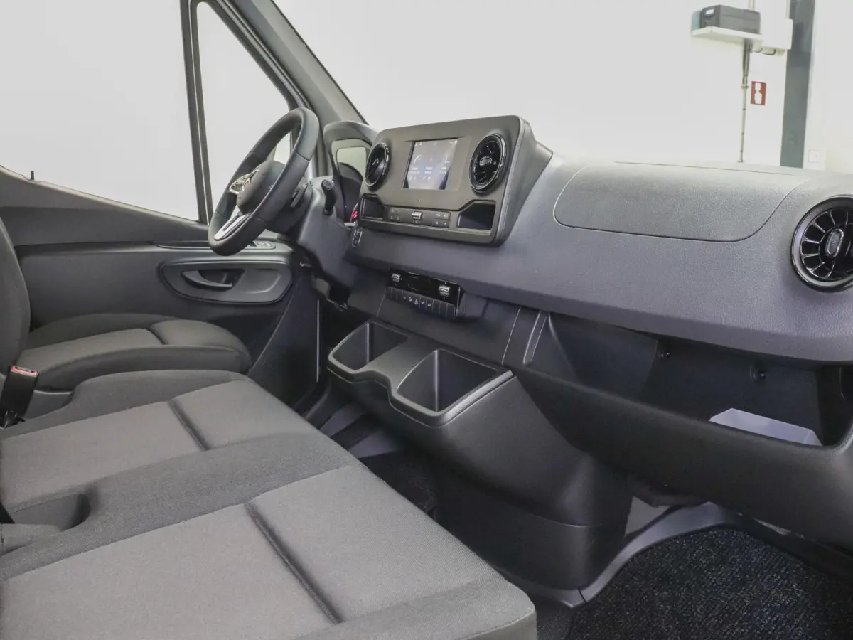 315 CDI Automaat L2H2 PRO Airco MBUX Navigatie Adaptive Cruise Control Leder PDC VA + Camera Trekhaak 3500kg Comfortstoel