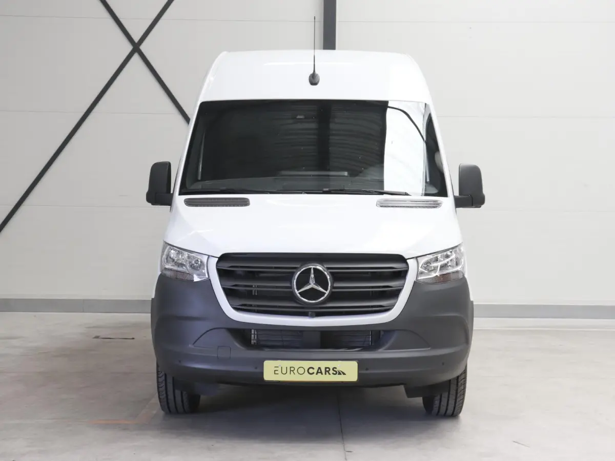 315 CDI Automaat L2H2 PRO Airco MBUX Navigatie Adaptive Cruise Control Leder PDC VA + Camera Trekhaak 3500kg Comfortstoel