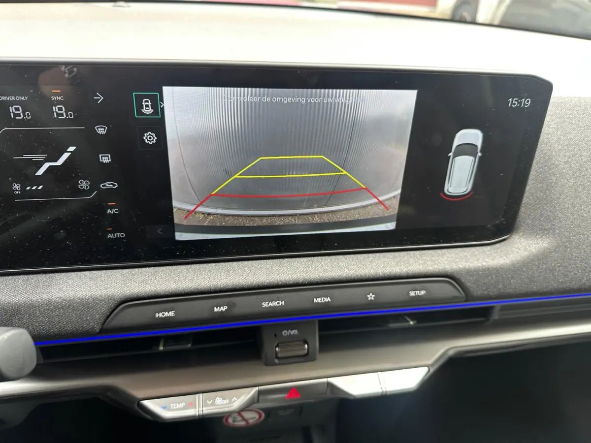 Plus Advanced 42.2 kWh Demo | panorama dak | Harman & Kardon | Navigatie | stoel stuurverwarming |