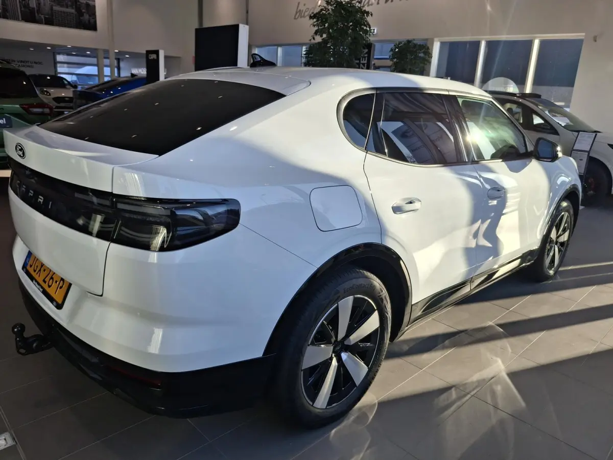 Select Extended Range RWD 77 kWh | VOORRAADMODEL MET 17% BIJTELLING | ELEKTRISCH WEGKLAPBARE TREKHAAK | ADAPTIVE CRUISE CONTROL | PARKEERSENSOREN | CAMERA | 19 INCH LM VELGEN | KEYLESS ENTRY