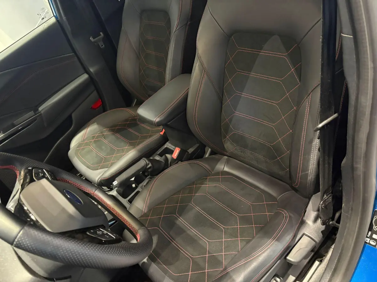 1.0 EcoBoost ST-Line X ALL WEATHER BANDEN | B&O AUDIO | CAMERA | NAVI | CARPLAY