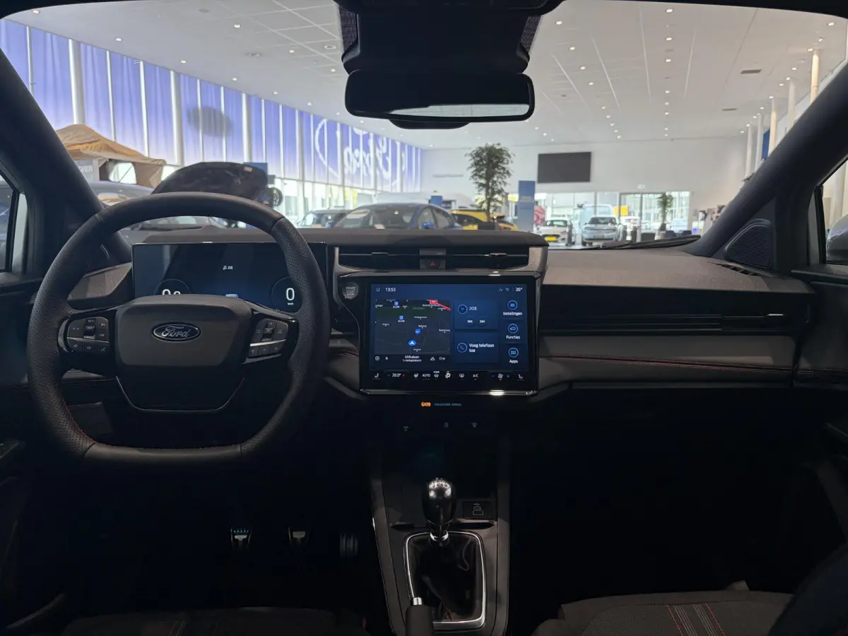 1.0 EcoBoost ST-Line | WINTER PAKKET | NAVIGATIE | ACHTERUITRIJCAMERA | APPLE CARPLAY / ANDROID AUTO | DRAADLOOS OPLADEN |