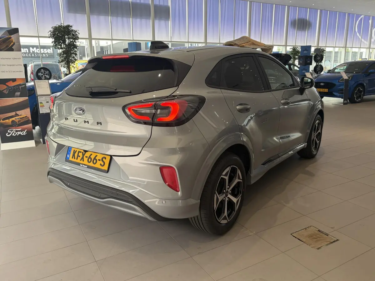 1.0 EcoBoost ST-Line | WINTER PAKKET | NAVIGATIE | ACHTERUITRIJCAMERA | APPLE CARPLAY / ANDROID AUTO | DRAADLOOS OPLADEN |