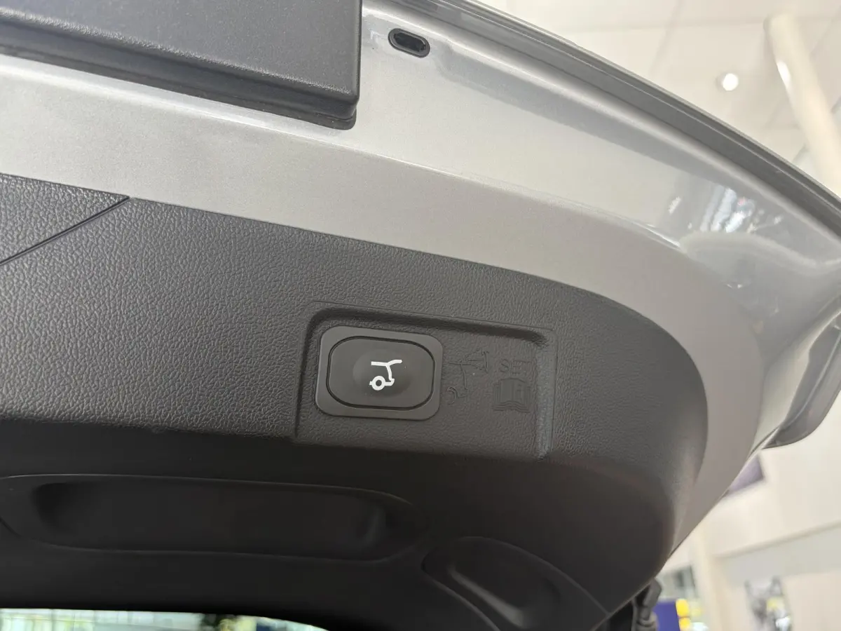 1.0 EcoBoost ST-Line | WINTER PAKKET | NAVIGATIE | ACHTERUITRIJCAMERA | APPLE CARPLAY / ANDROID AUTO | DRAADLOOS OPLADEN |