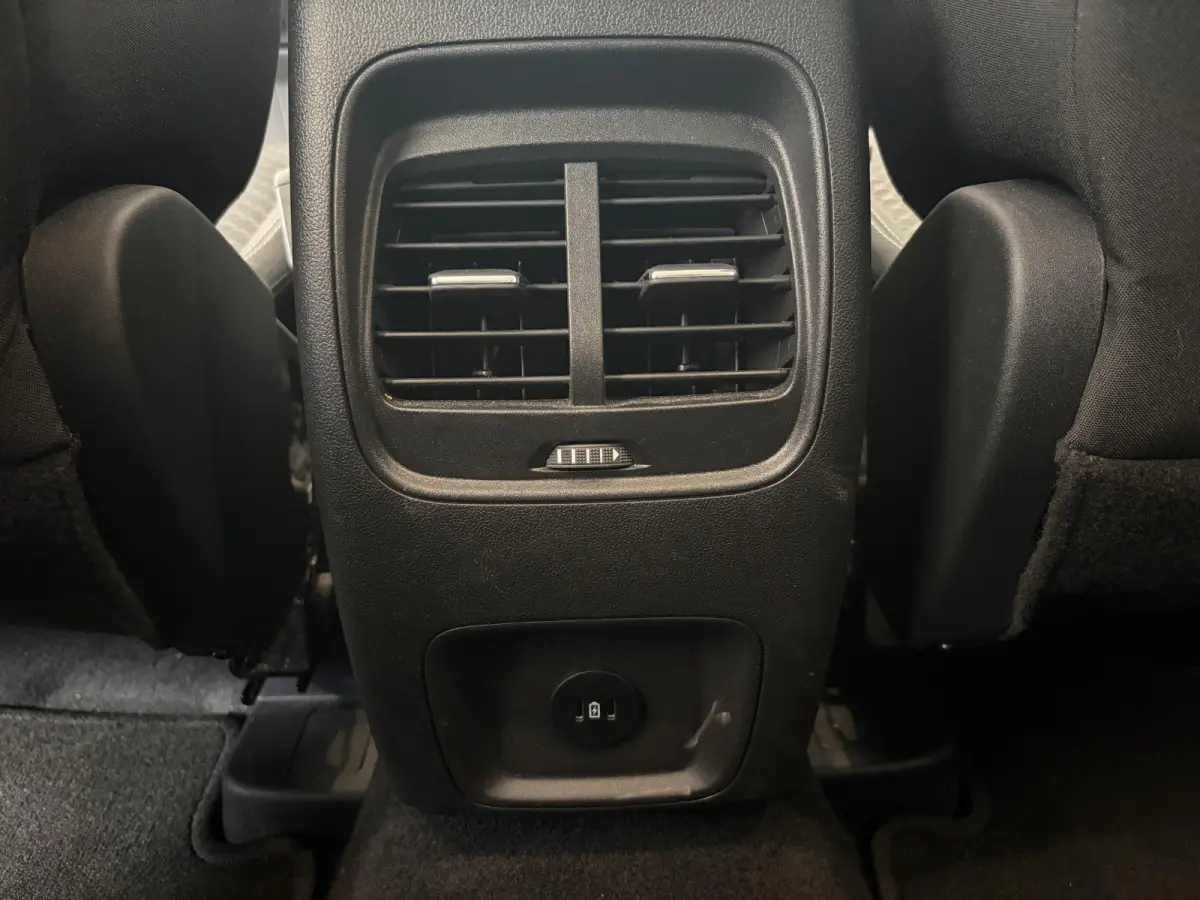 2.5 PHEV Titanium | TREKHAAK | CRUISE CONTROL | ACHTERUITRIJCAMERA | NAVIGATIE |