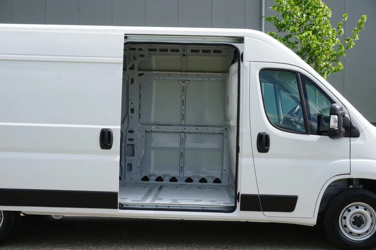 35 2.2 MultiJet L3H2 140 pk |Camera |Cruise |Navi |Climate control |BPM vrij voor ondernemers! |Nieuwstaat |3500 KG |EURO6