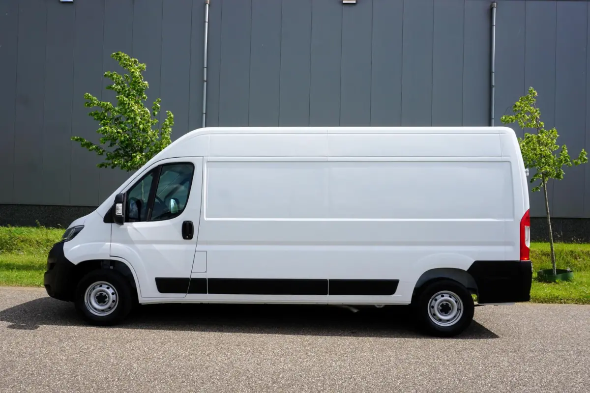 35 2.2 MultiJet L3H2 140 pk |Camera |Cruise |Navi |Climate control |BPM vrij voor ondernemers! |Nieuwstaat |3500 KG |EURO6