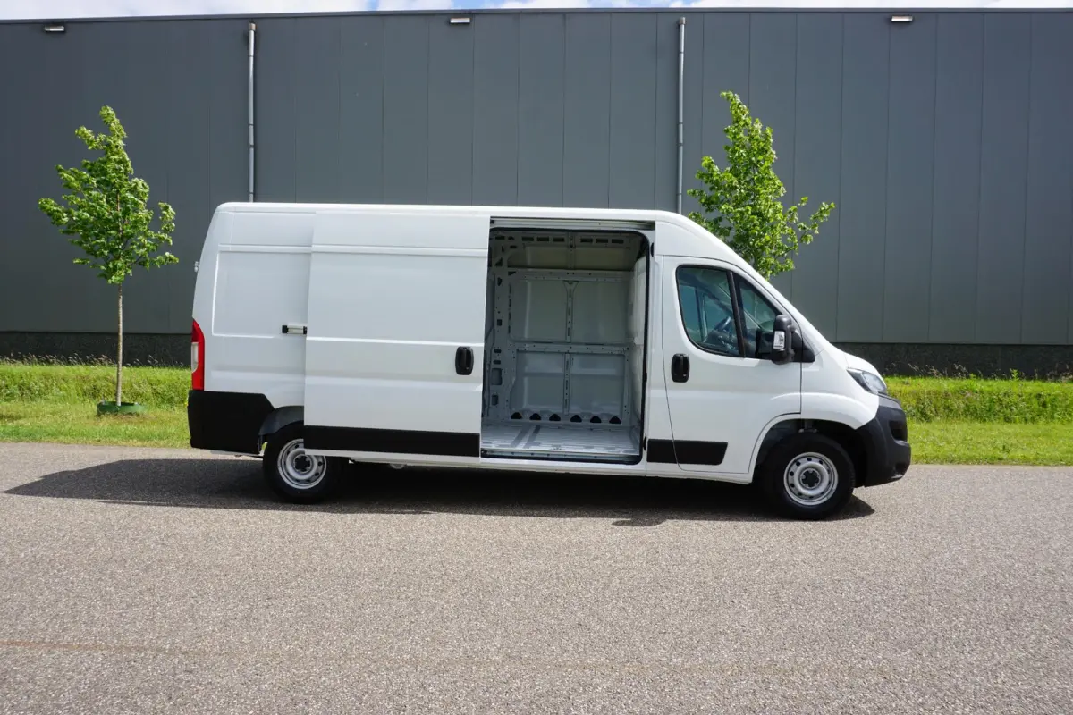 35 2.2 MultiJet L3H2 140 pk |Camera |Cruise |Navi |Climate control |BPM vrij voor ondernemers! |Nieuwstaat |3500 KG |EURO6