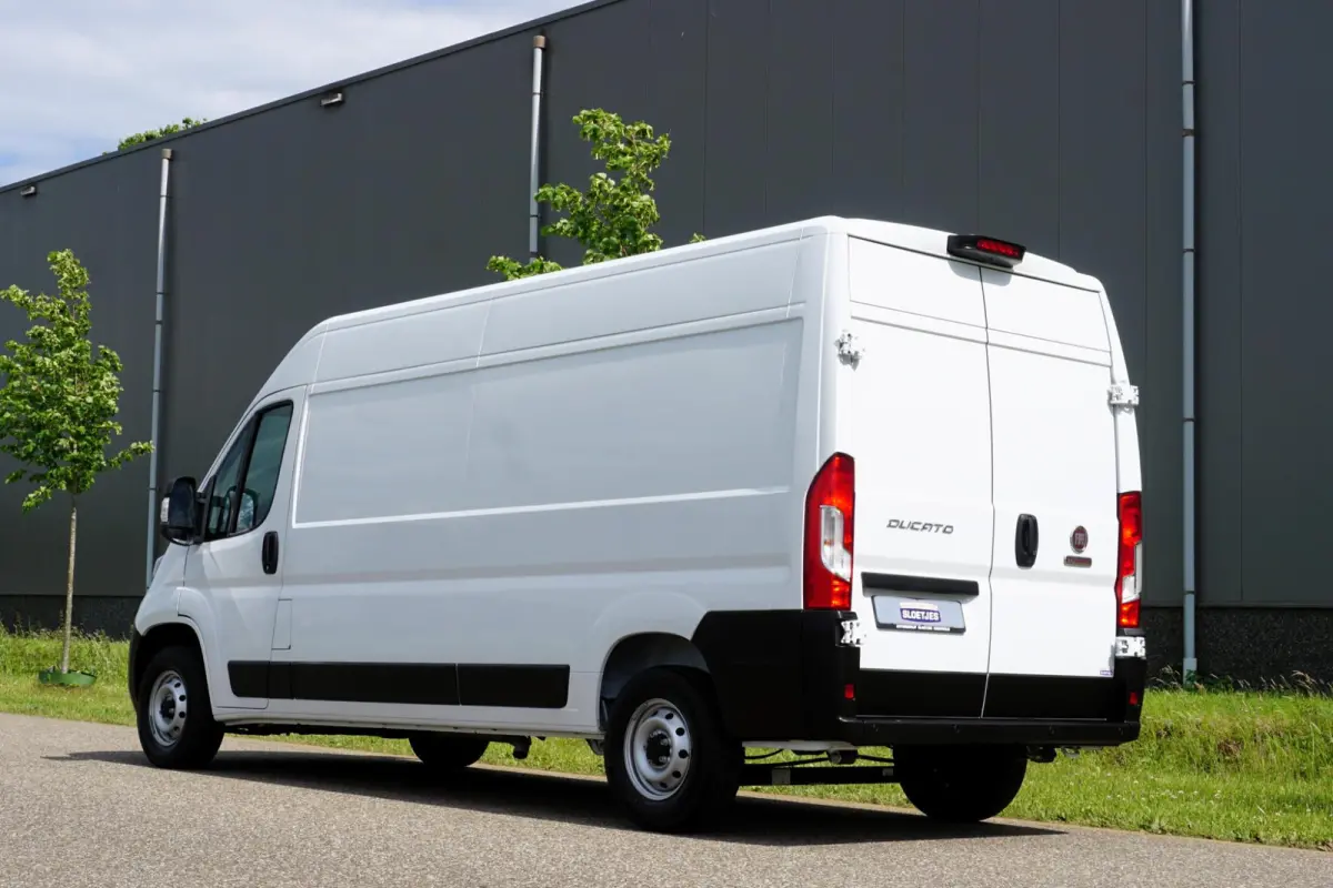 35 2.2 MultiJet L3H2 140 pk |Camera |Cruise |Navi |Climate control |BPM vrij voor ondernemers! |Nieuwstaat |3500 KG |EURO6